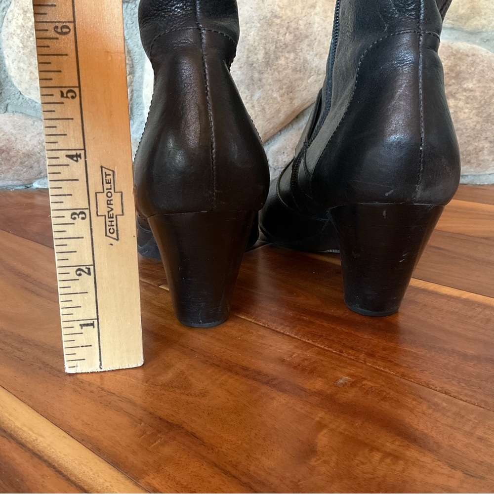 Born Mid-calf Black Leather Boots Size 10 - Picture 6 of 14